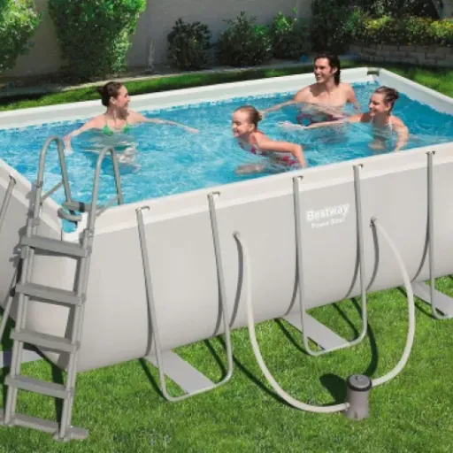 Test Bestway Power Steel 412 x 201 x 122 : la grande piscine de jardin qui fait le job pour l’été