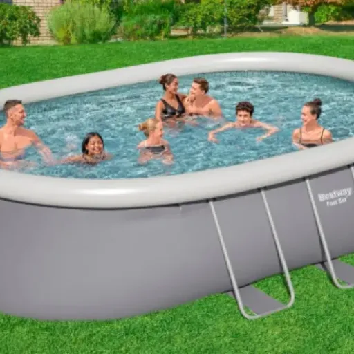 Test Bestway Piscine autoportante Ovale Fast Set 549 x 366 x 122 : grosse baignoire de jardin, mais pas sans galères
